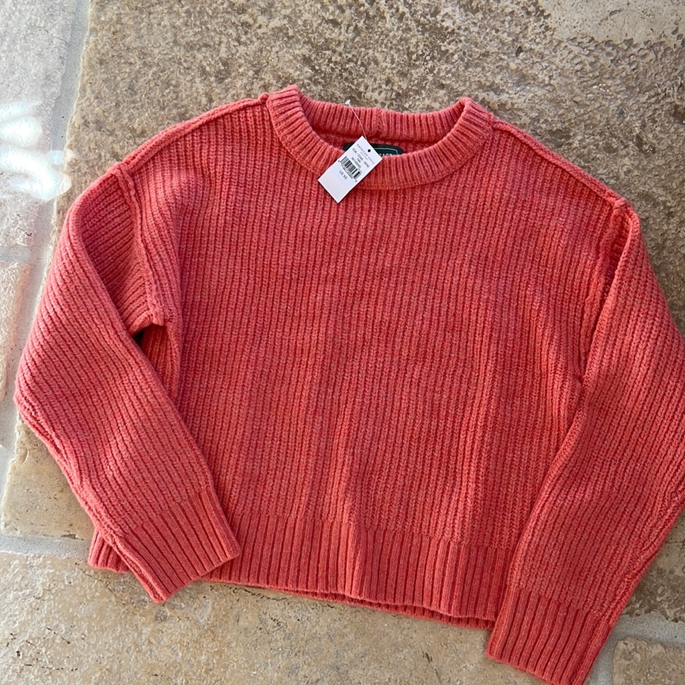 Sweater BRAND NEW